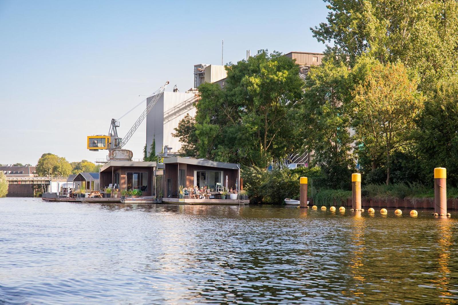 Hébergement de vacances Hoteldebootel 's-hertogenbosch Met Prive Sauna *